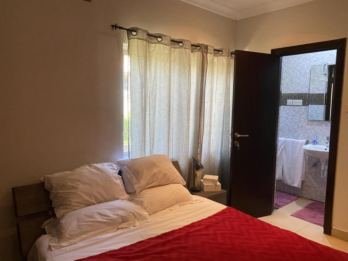 B Bakerstreet - Beautiful Two Bedroom Apartment Accra Extérieur photo